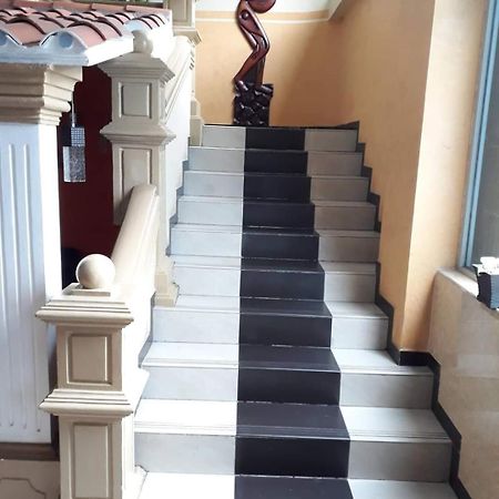 فندق Hostal Zamorano كويتو المظهر الخارجي الصورة